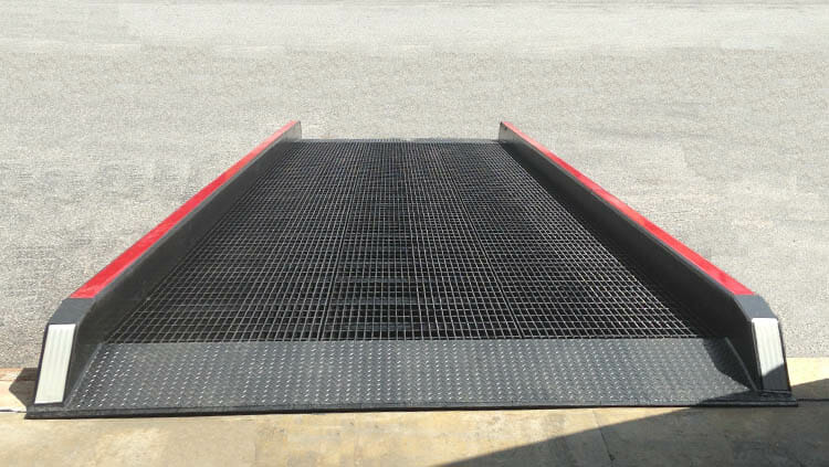 Dock to Ground Ramp Grating from Lots-a-ramps®