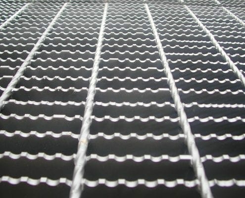 serrated grating